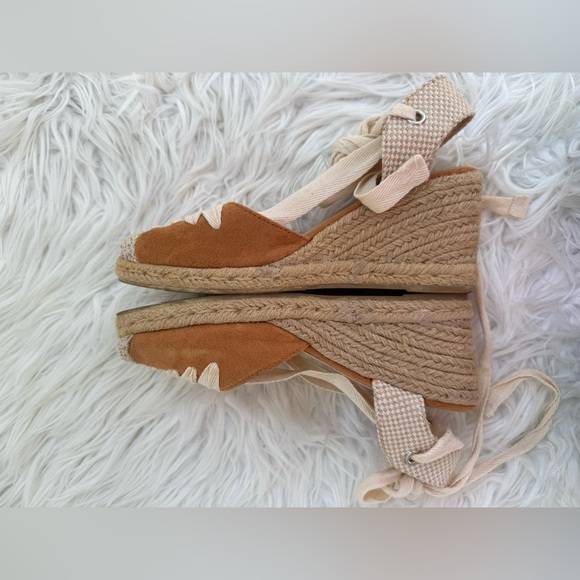 Abigail Espadrille Platform Sandals - Picture 7 of 10